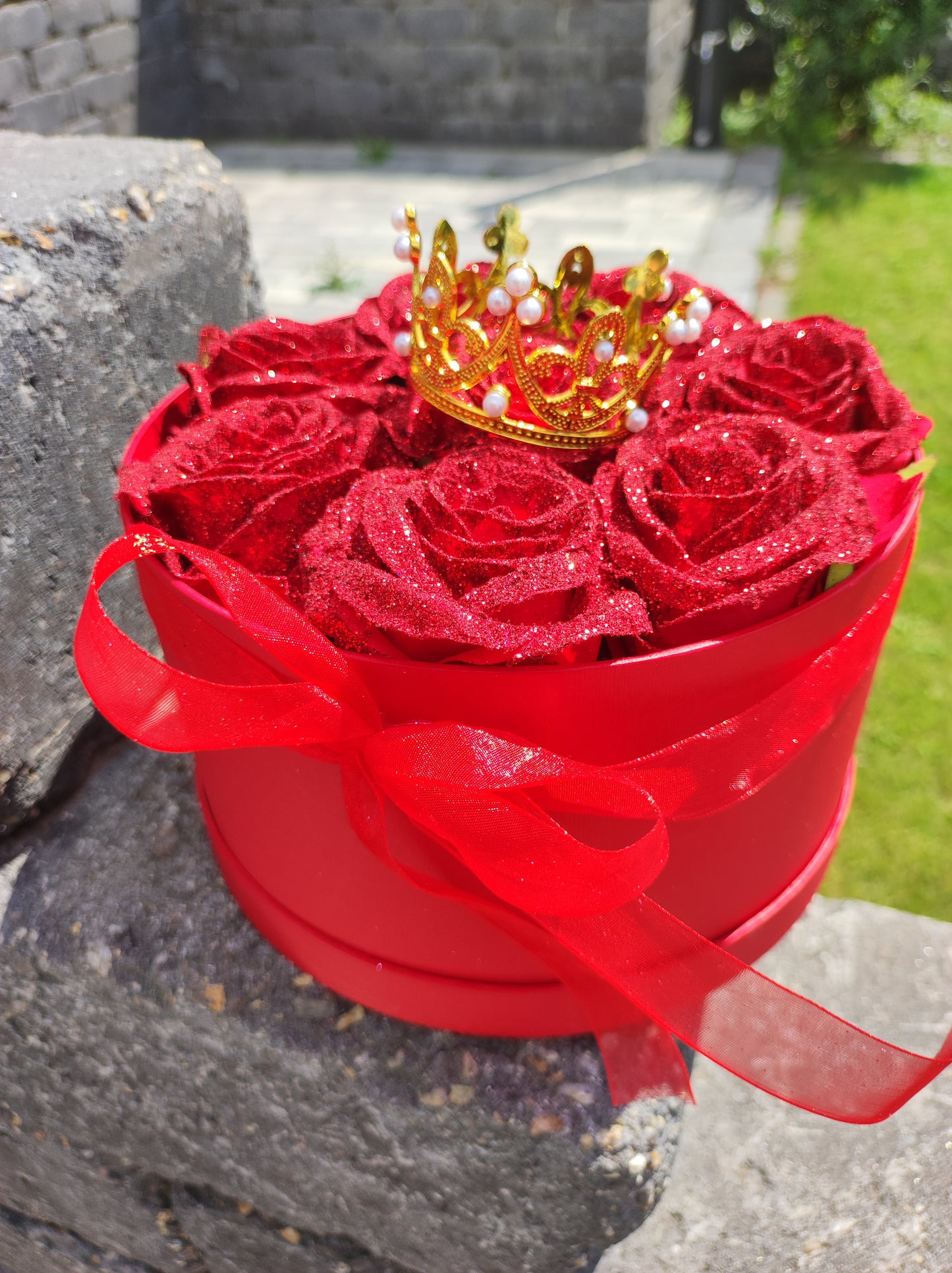 Elegáns Műrózsa Luxus Díszdobozban Piros
