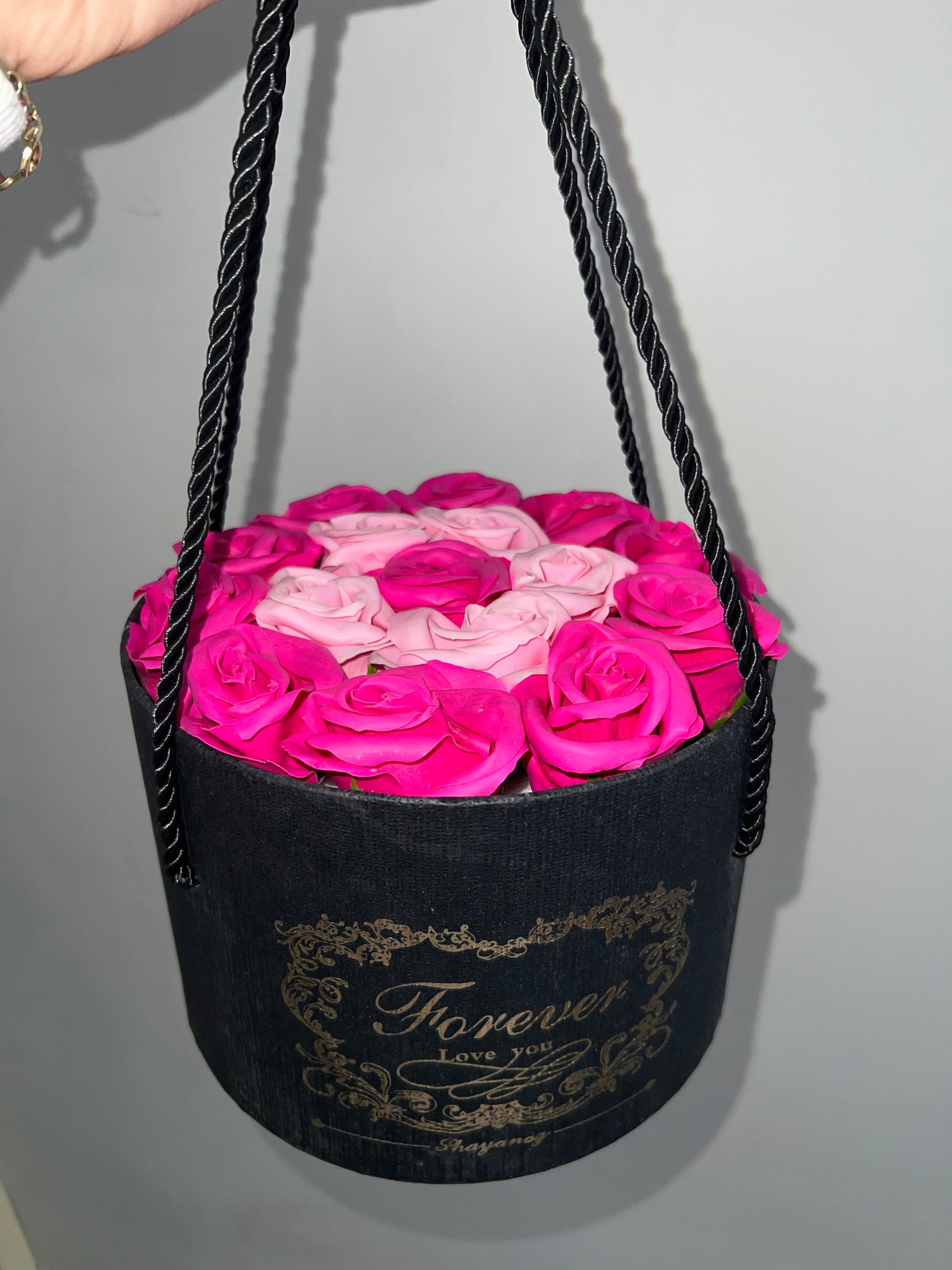 Műrózsa Kompozíció Díszdobozban Pink-Rózsaszín MeglepiMűhely