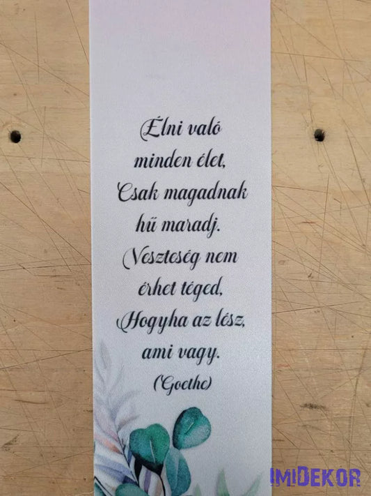 Ballagási emlékszalag Goethe-idézettel, halvány rózsaszín szaténon akvarell eukaliptusz mintával – MeglepiMűhely