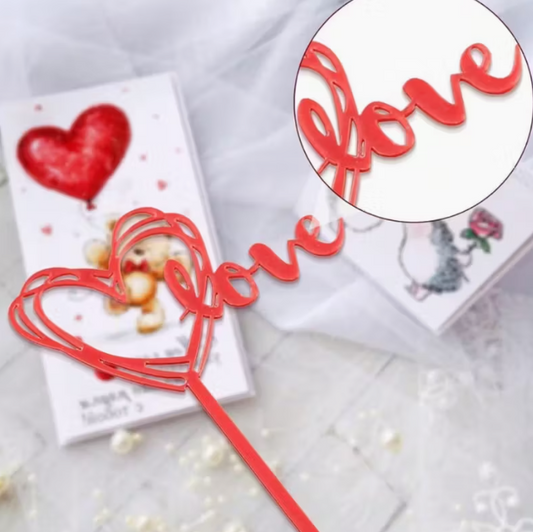 Piros "Love" Tematikájú Csokordísz / Virágbeszúró – Szívhez Szóló Kiegészítő